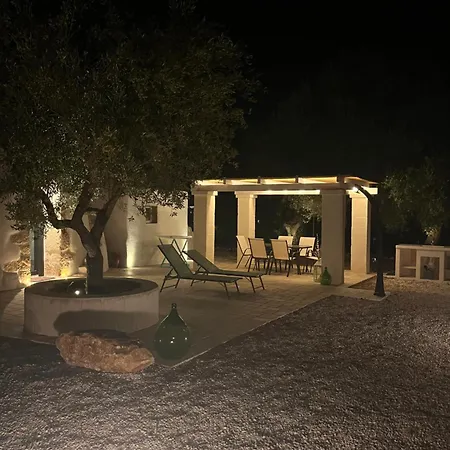 Trullo Elais オストゥーニ