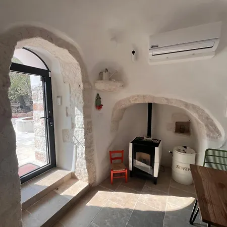 Trullo Elais オストゥーニ